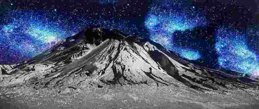one-moment-in-time-beautiful-mount-shasta-starry-night-set_1531367570kr46Nd.jpeg